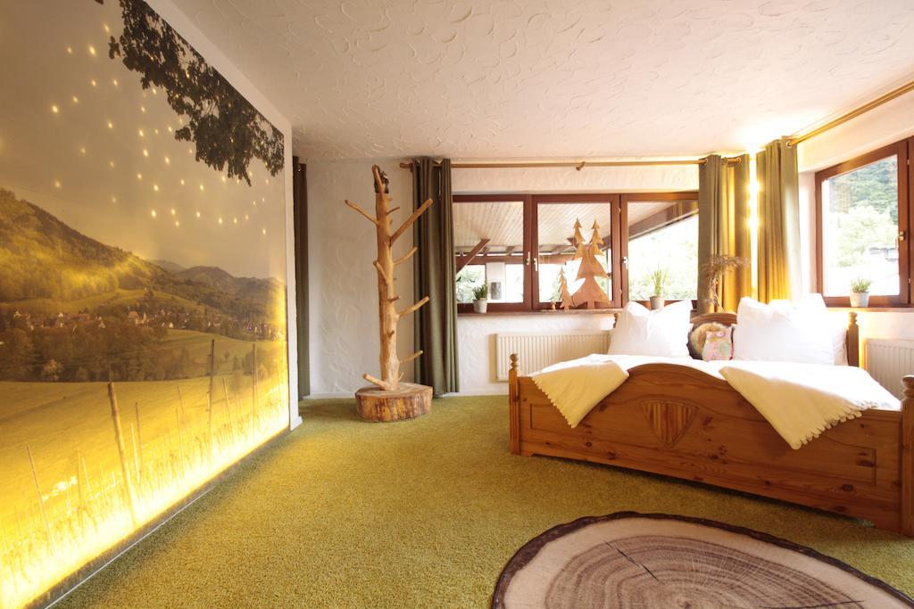Luxus Appartement Schwarzwald Bei Freiburg 4 Schlafzimmer Sauna Sölden Oda fotoğraf