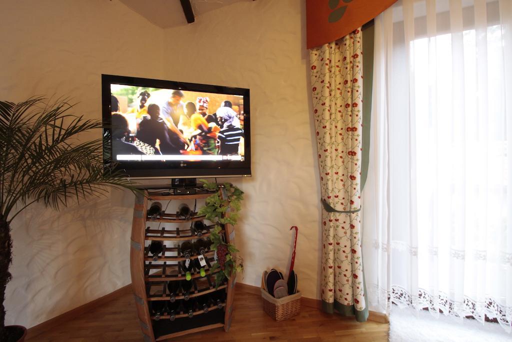 Luxus Appartement Schwarzwald Bei Freiburg 4 Schlafzimmer Sauna Sölden Oda fotoğraf